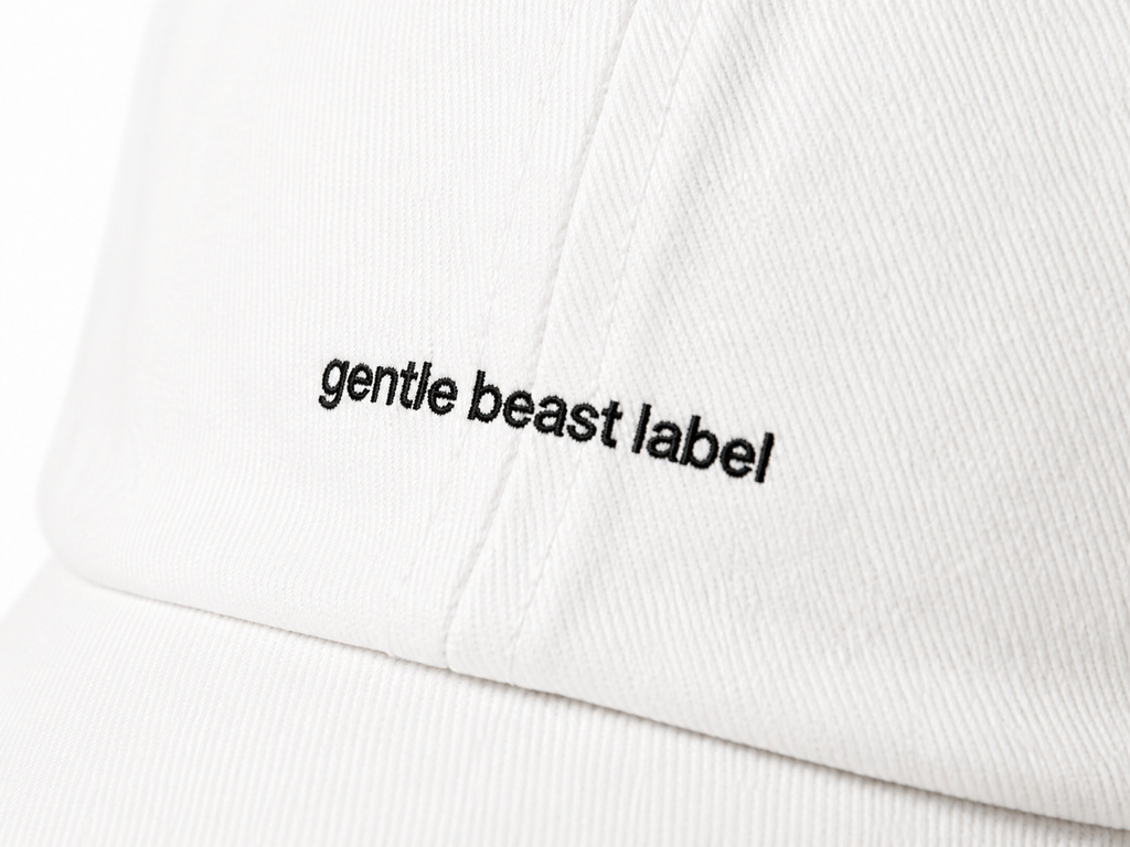 Gentle Beast Label Cotton Cap - White